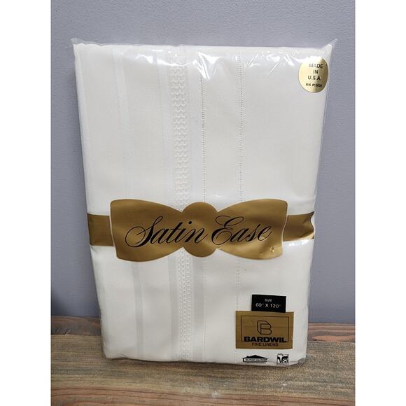 Vintage Bardwil Linens White Satin Ease 60 x 120 Oblong Table Cloth USA - Picture 1 of 7
